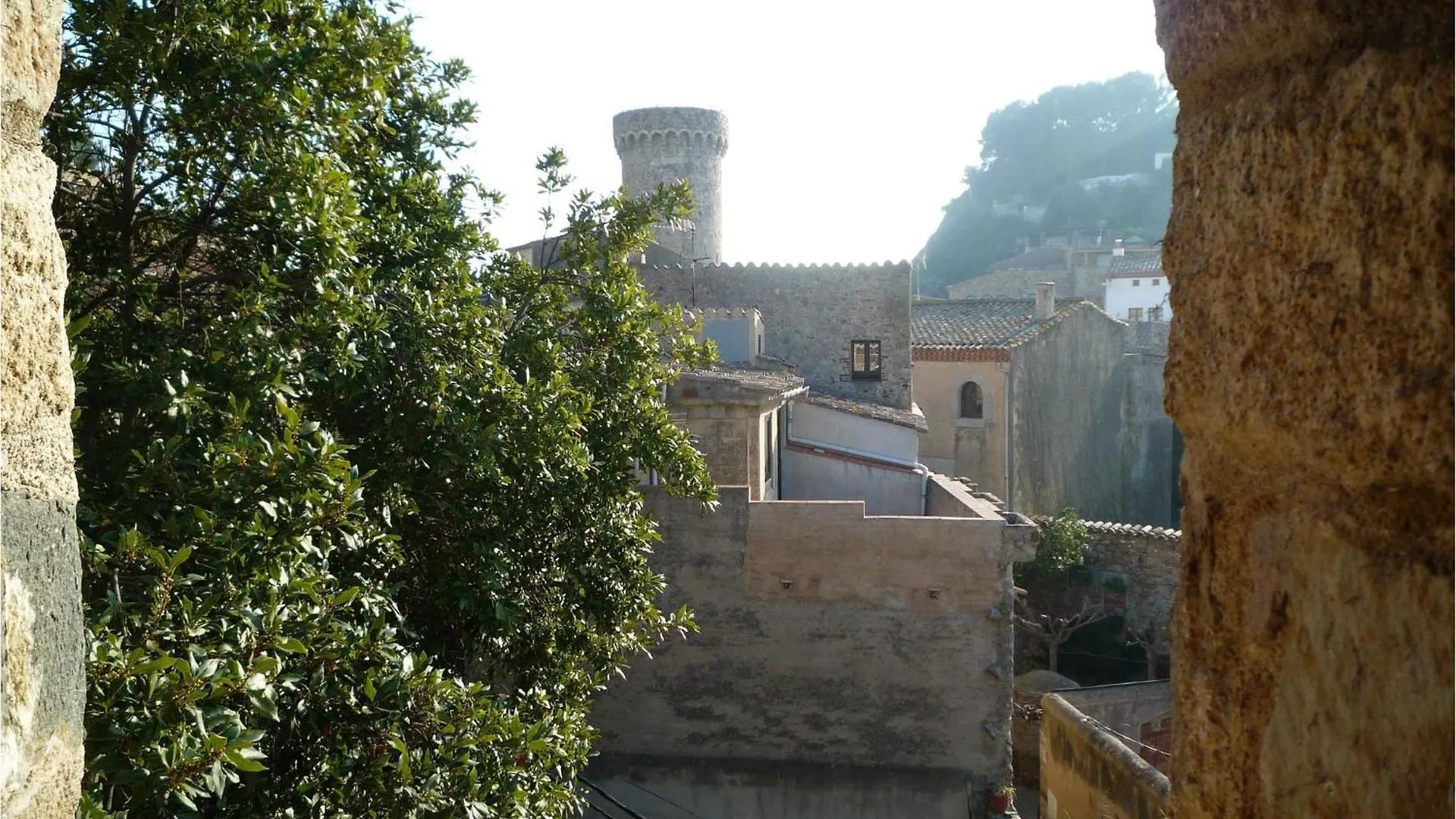 Beautiful Home In Tossa De Mar With Kitchen