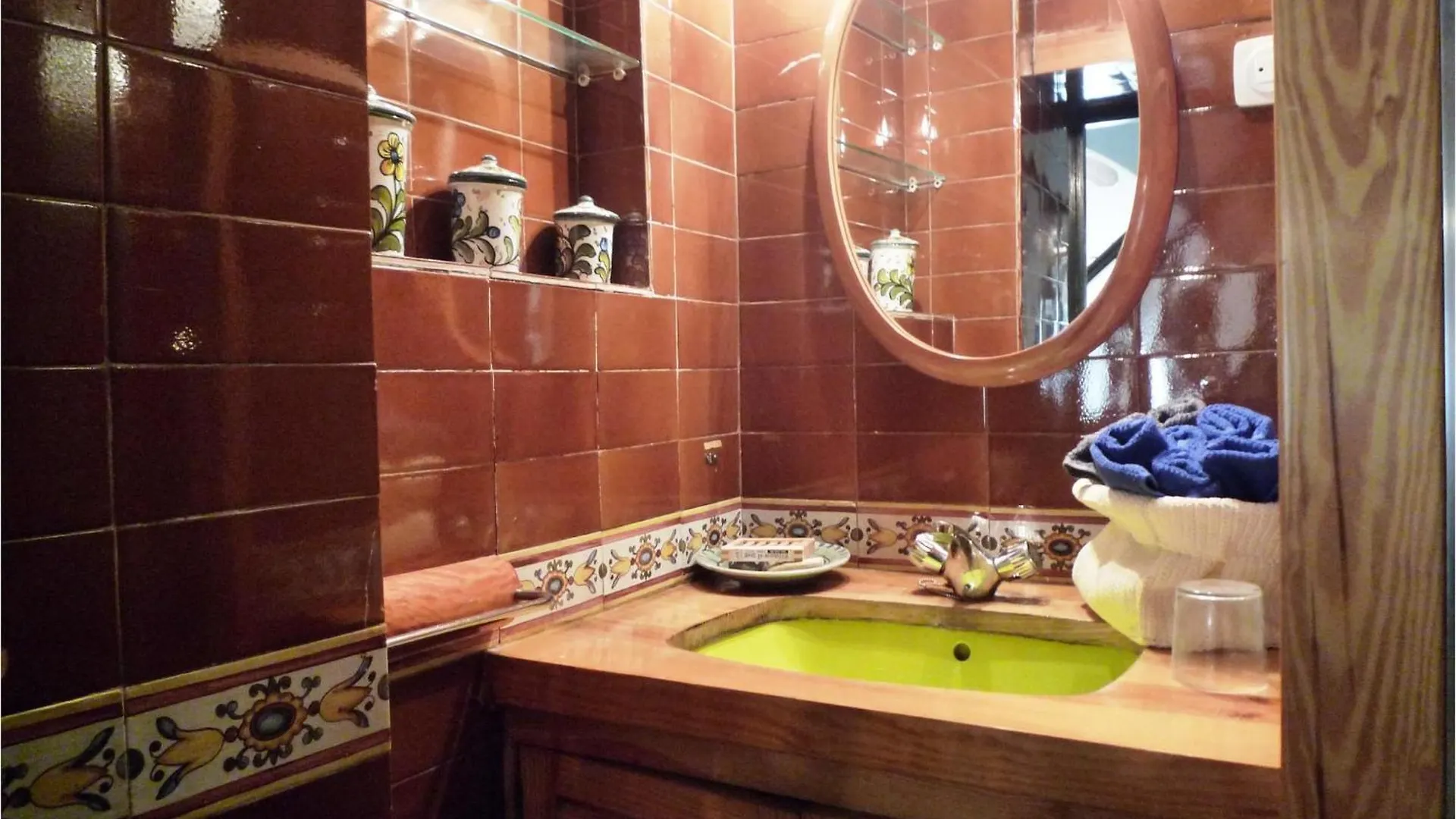 Beautiful Home In Tossa De Mar With Kitchen